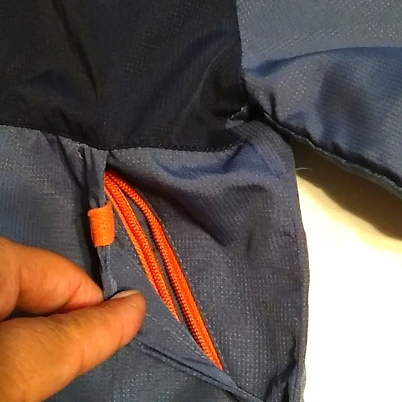 Tommy Bahama Shark Jacket 18mths) - Picture 11 of 12